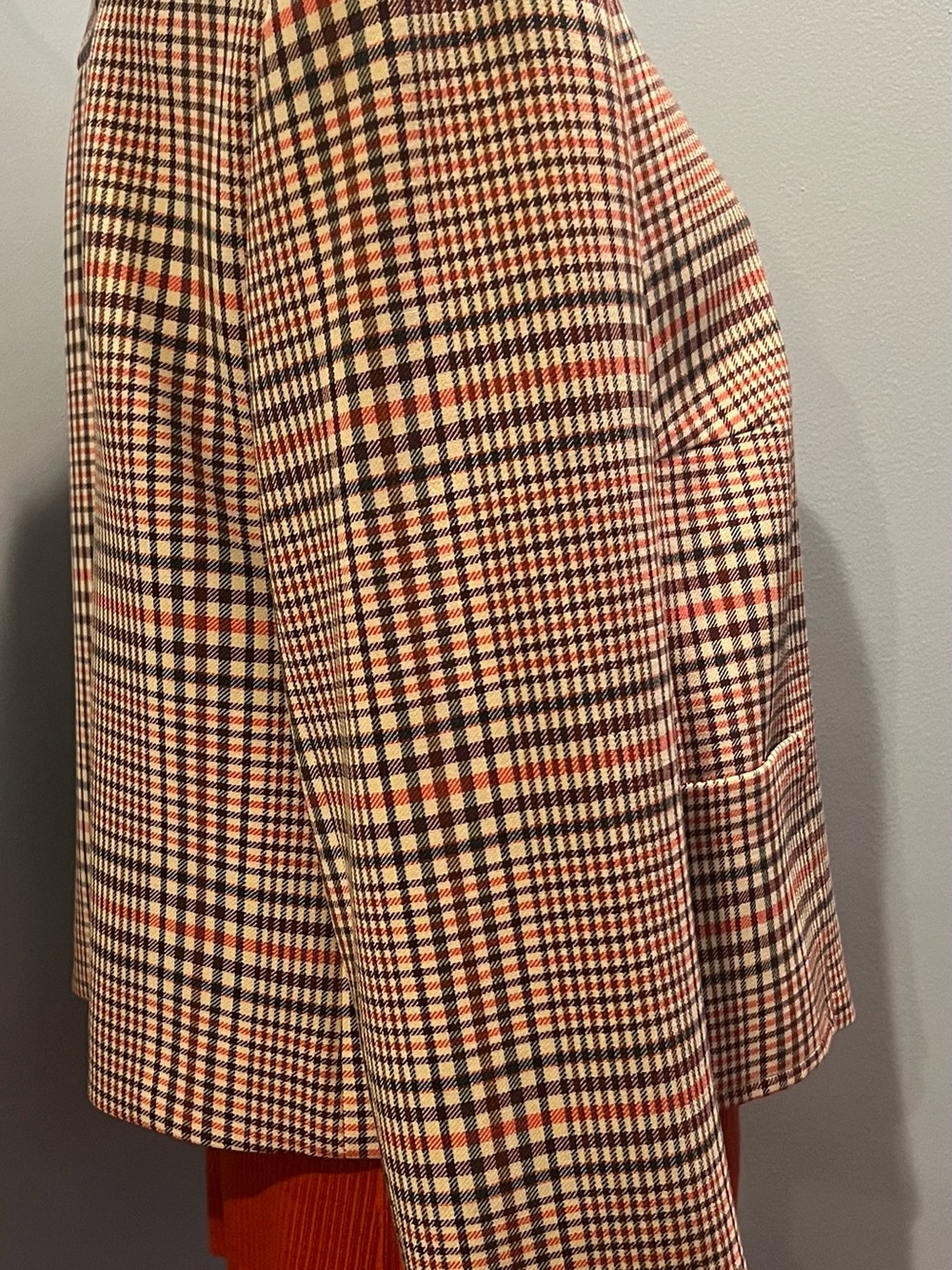 Akris Punto Plaid Cropped Jacket Blazer in colors Fuji-Sand-Wave - Picture 8 of 16